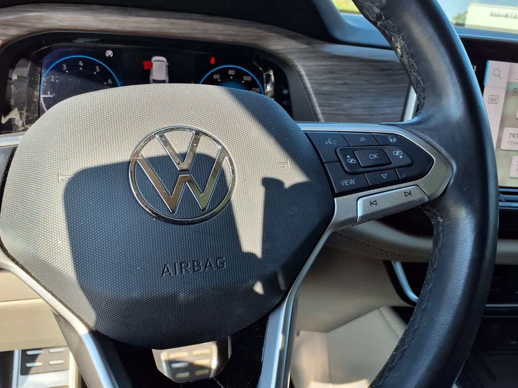 Used 2025 Volkswagen Atlas SEL Premium R-Line AWD/4WD image 24
