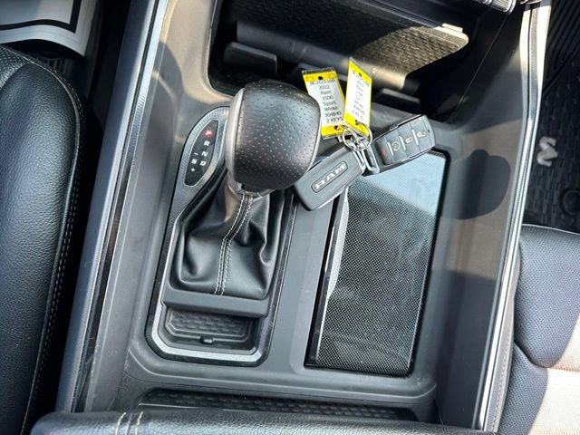 Used 2022 RAM 1500 4x4 Crew Cab image 17