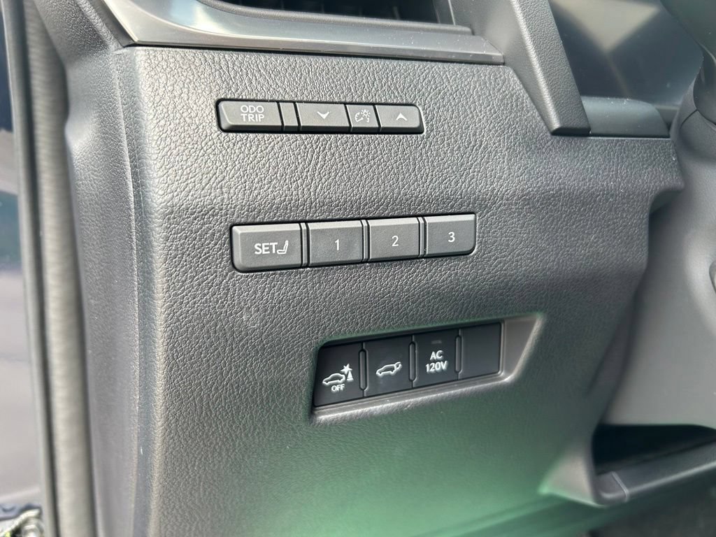 Used 2024 Lexus GX 550 AWD/4WD image 18