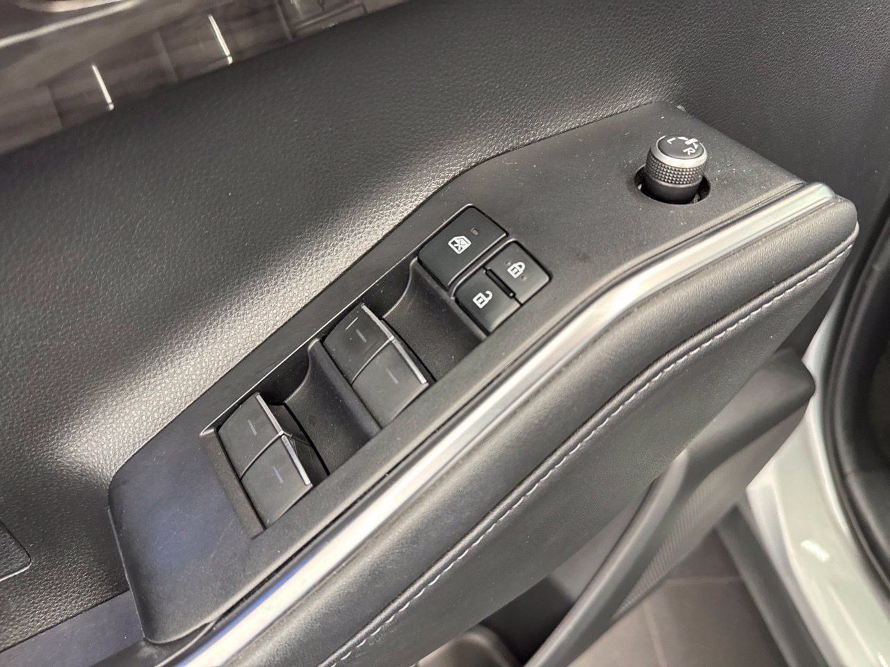 Used 2021 Toyota Highlander Platinum AWD/4WD image 41