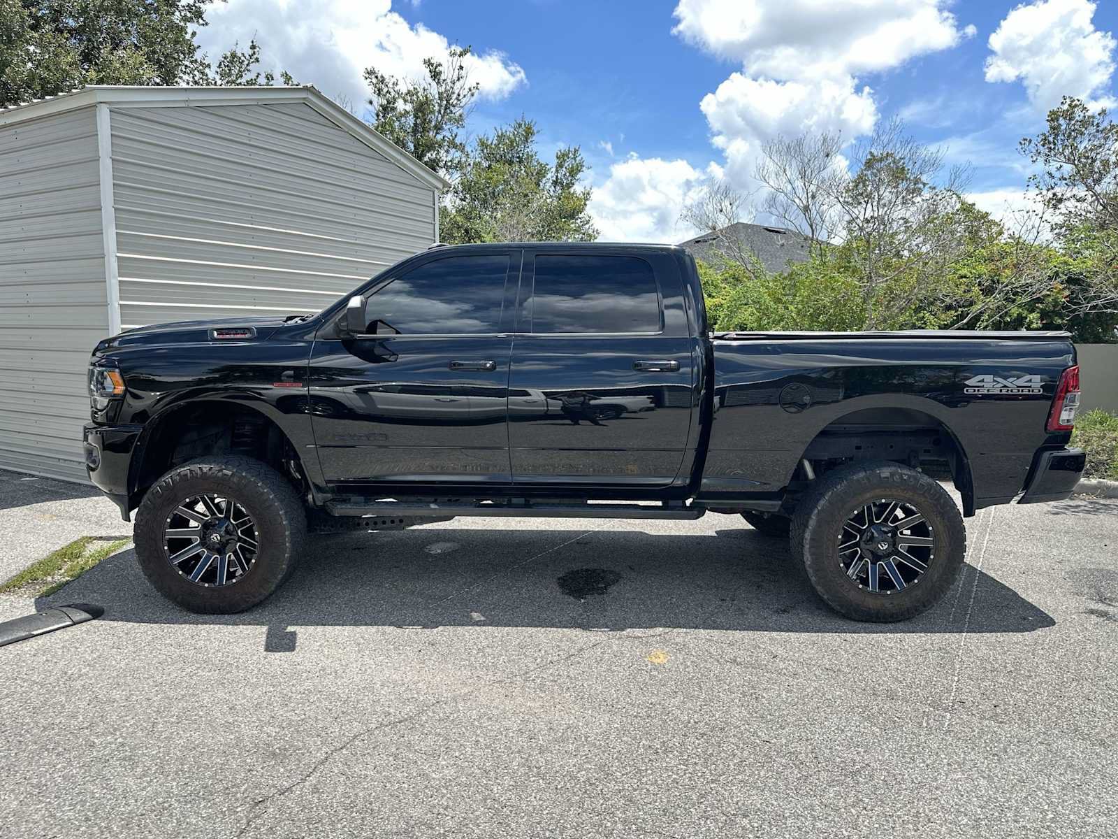 Used 2020 RAM 2500 Lone Star w/ Night Edition AWD/4WD image 3