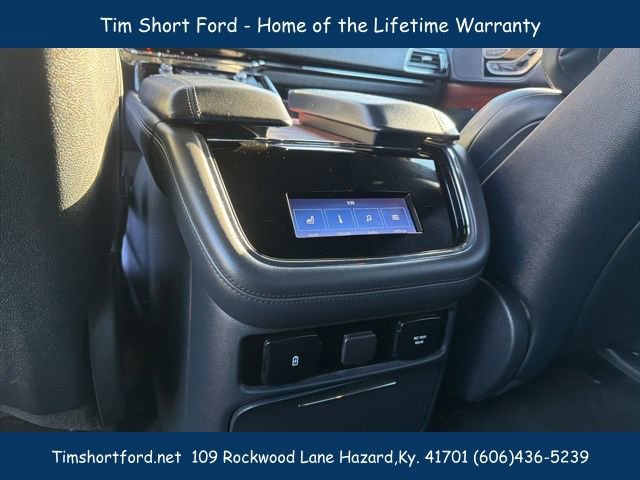 Used 2023 Lincoln Navigator Reserve image 12