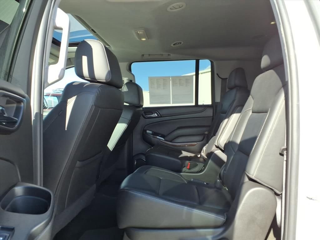 Used 2018 Chevrolet Suburban LT image 12