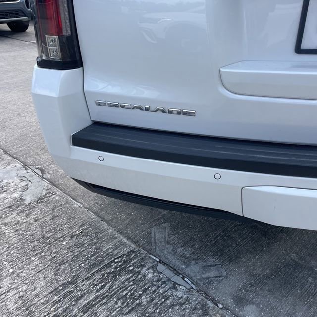Used 2020 Cadillac Escalade Platinum image 10