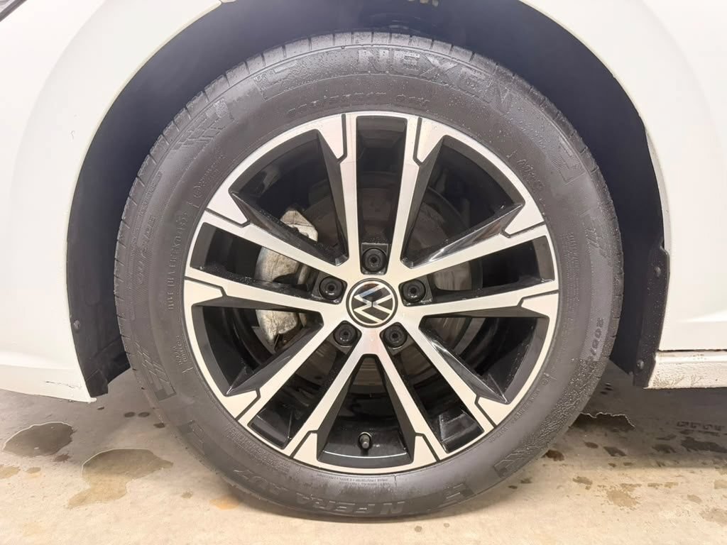 Used 2023 Volkswagen Jetta Sport FWD image 20