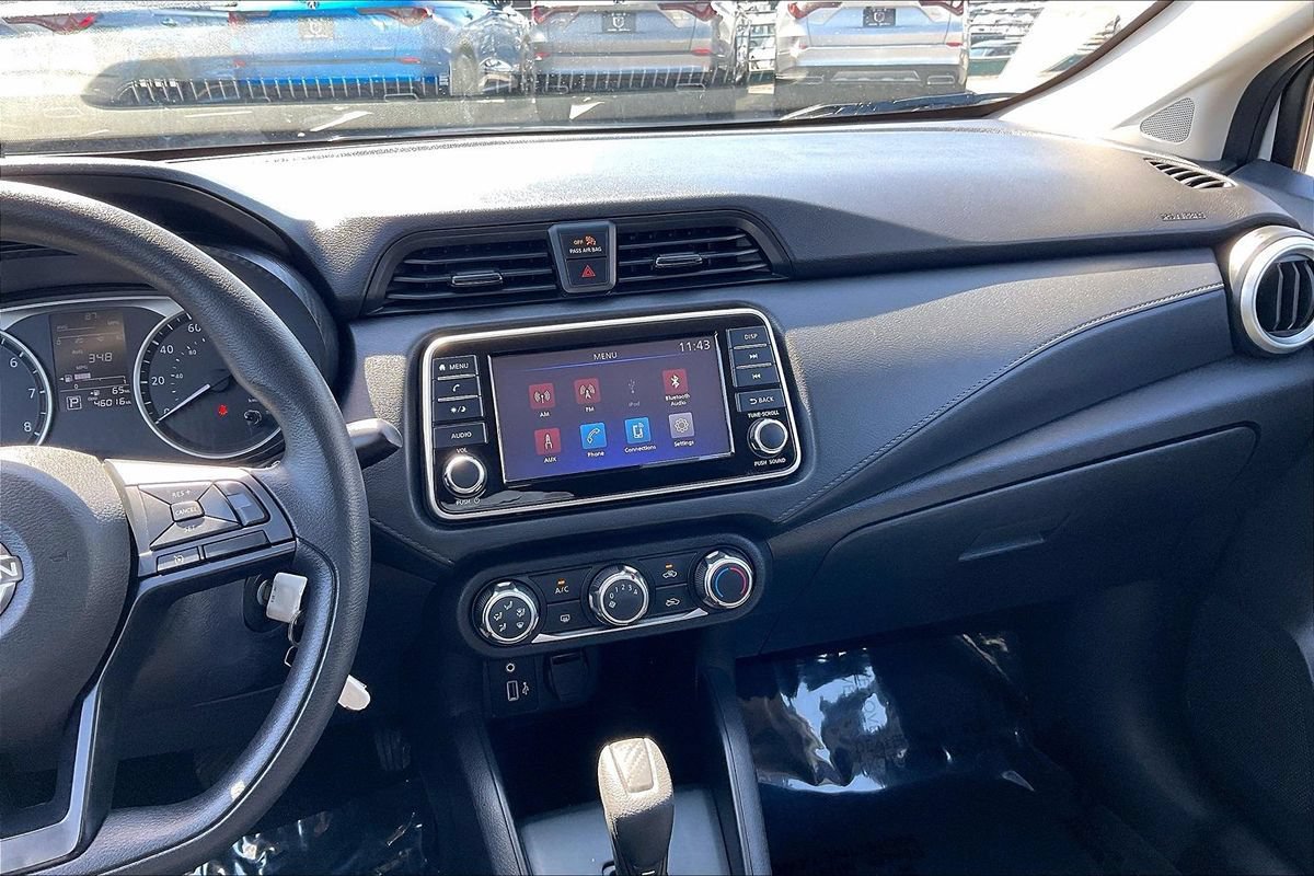 Used 2024 Nissan Versa S w/ Trunk Package FWD image 9
