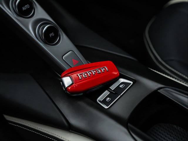 Used 2020 Ferrari 812 Superfast RWD image 42