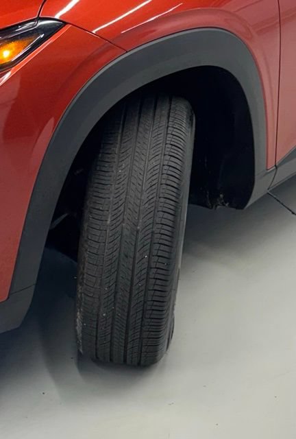 Used 2024 Chevrolet Trax LT w/ LT Convenience Package FWD image 25