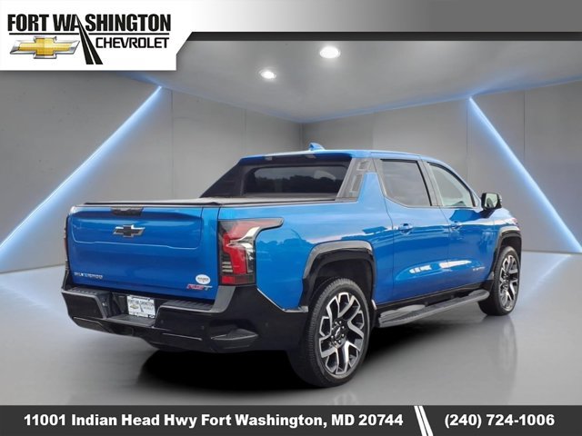 Used 2025 Chevrolet Silverado EV RST AWD/4WD image 3