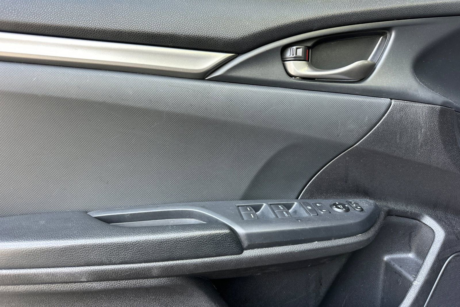Used 2020 Honda Civic Sport image 12