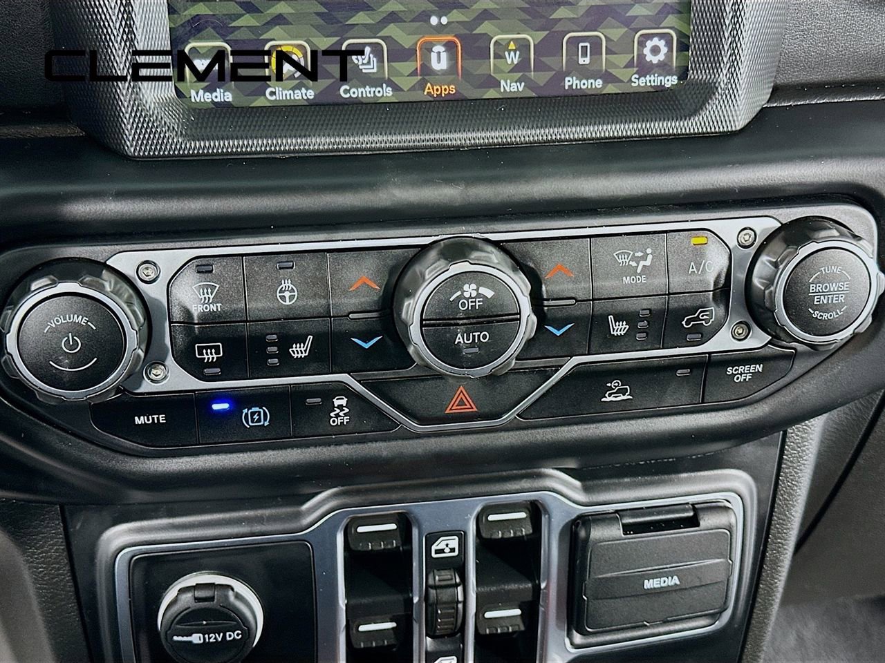 Used 2023 Jeep Wrangler Unlimited Sahara w/ Cold Weather Group image 22