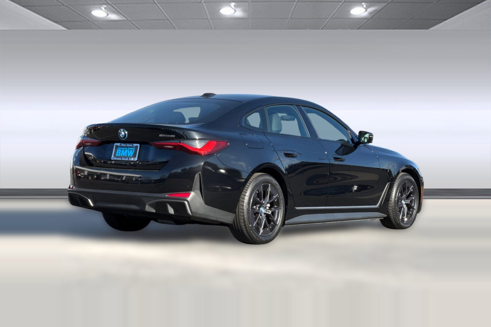 Certified 2023 BMW i4 eDrive35 w/ Parking Assistance Package image 9