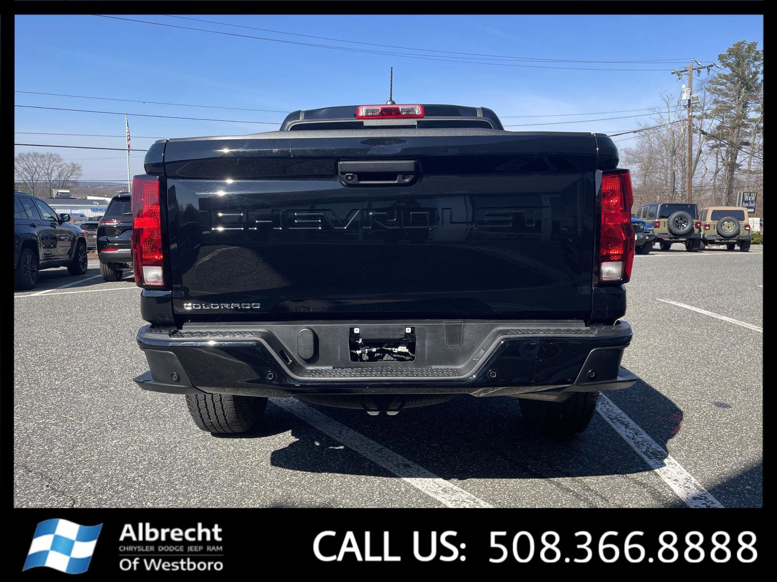 Used 2023 Chevrolet Colorado Trail Boss image 4