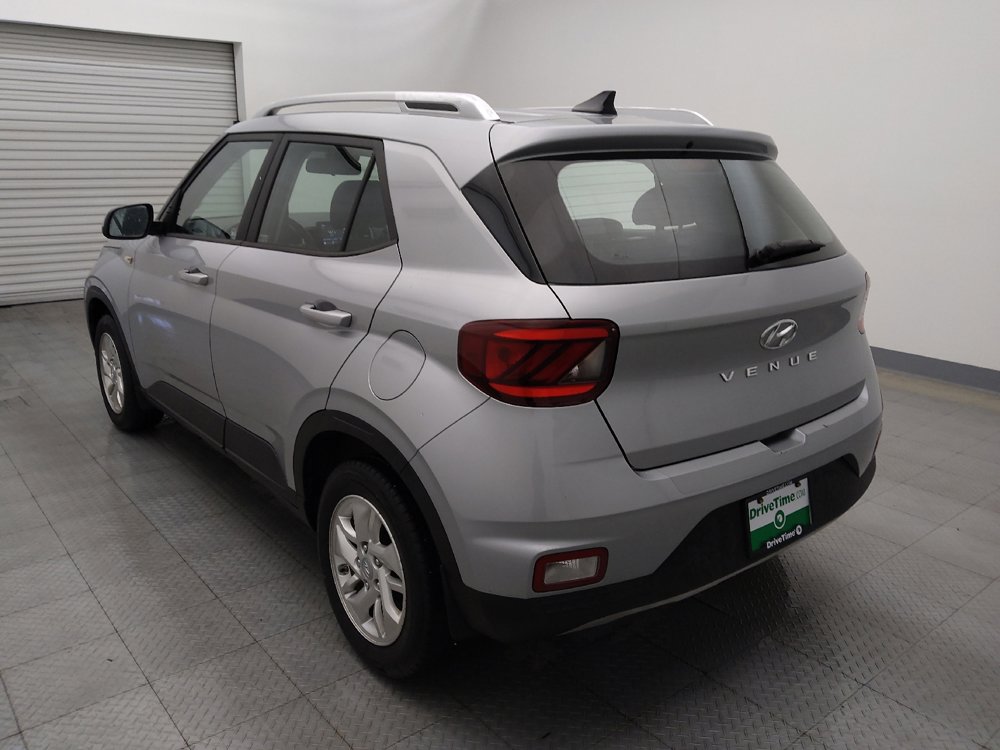 Used 2020 Hyundai Venue SEL image 5