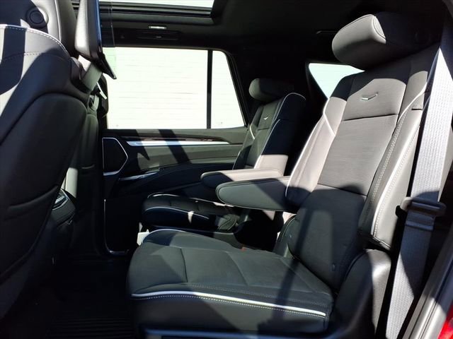 New 2026 Cadillac Escalade Luxury w/ LPO, Radiant Package image 9
