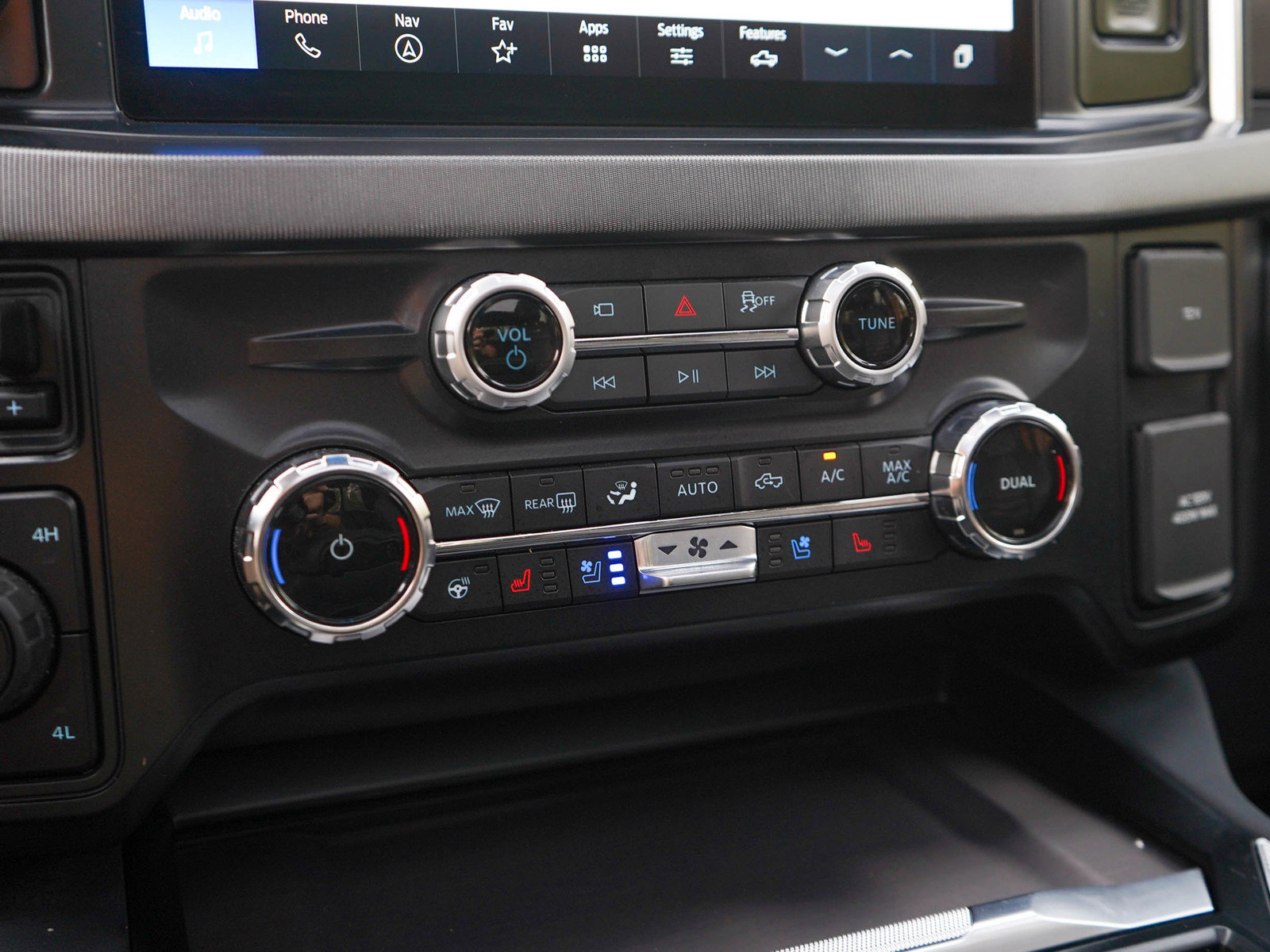 Used 2026 Ford F250 Platinum AWD/4WD image 23