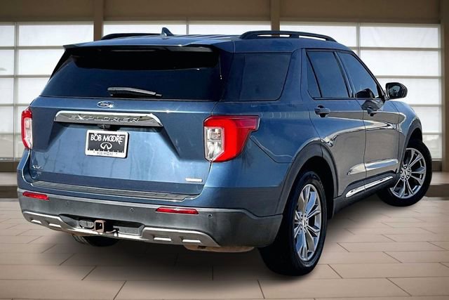 Used 2020 Ford Explorer XLT w/ Equipment Group 202A image 2