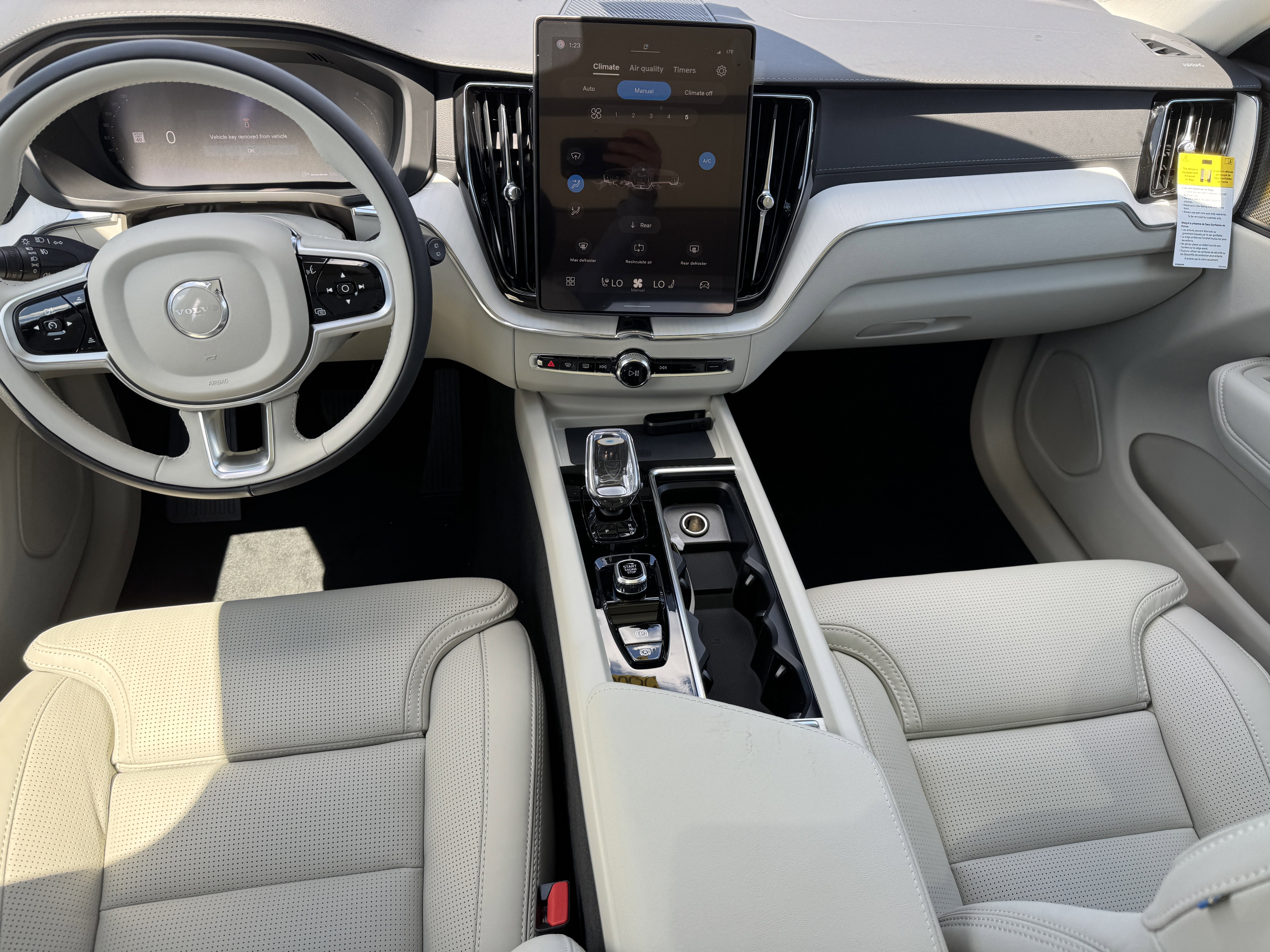 New 2026 Volvo XC60 B5 Ultra w/ Protection Package image 14