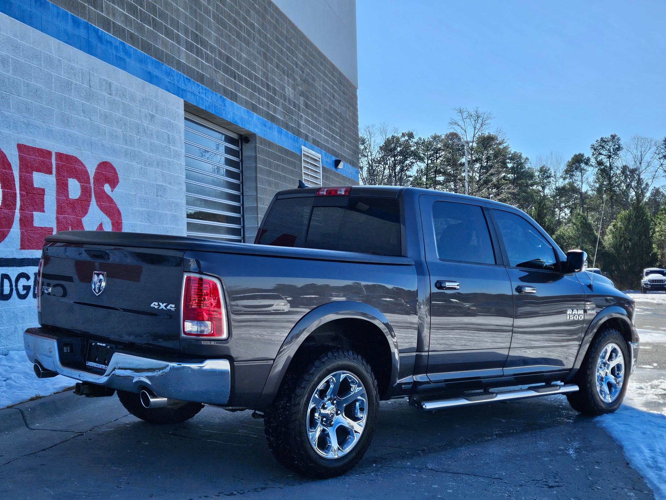 Used 2018 RAM 1500 Laramie w/ Convenience Group image 7