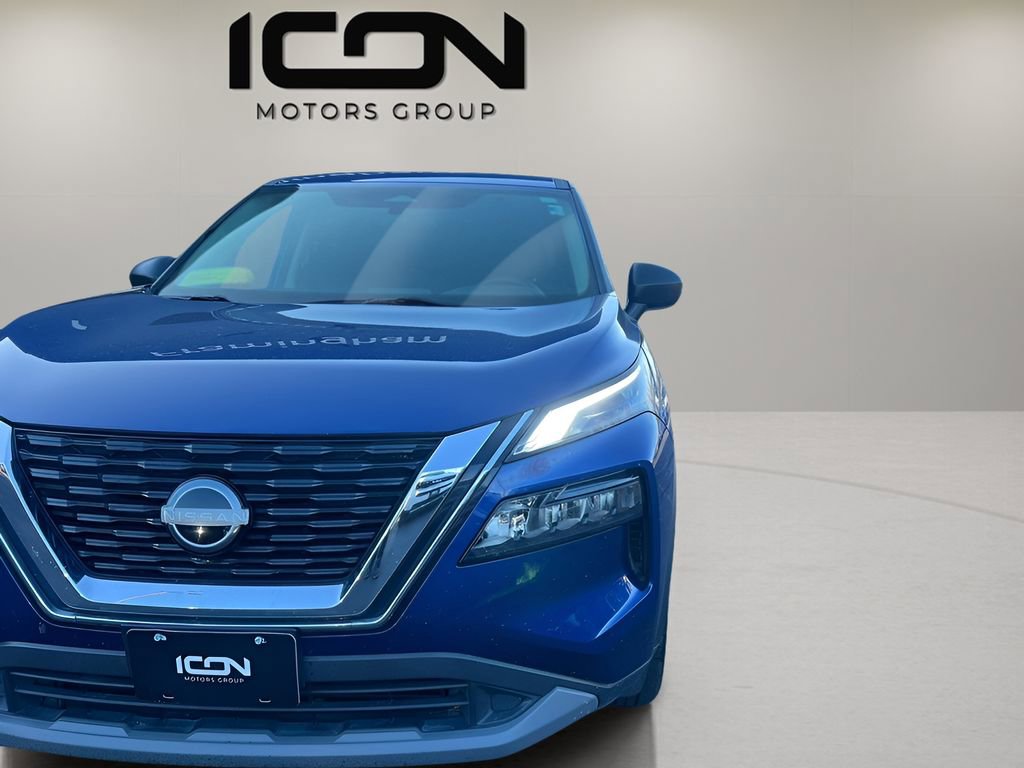 Used 2023 Nissan Rogue S image 9