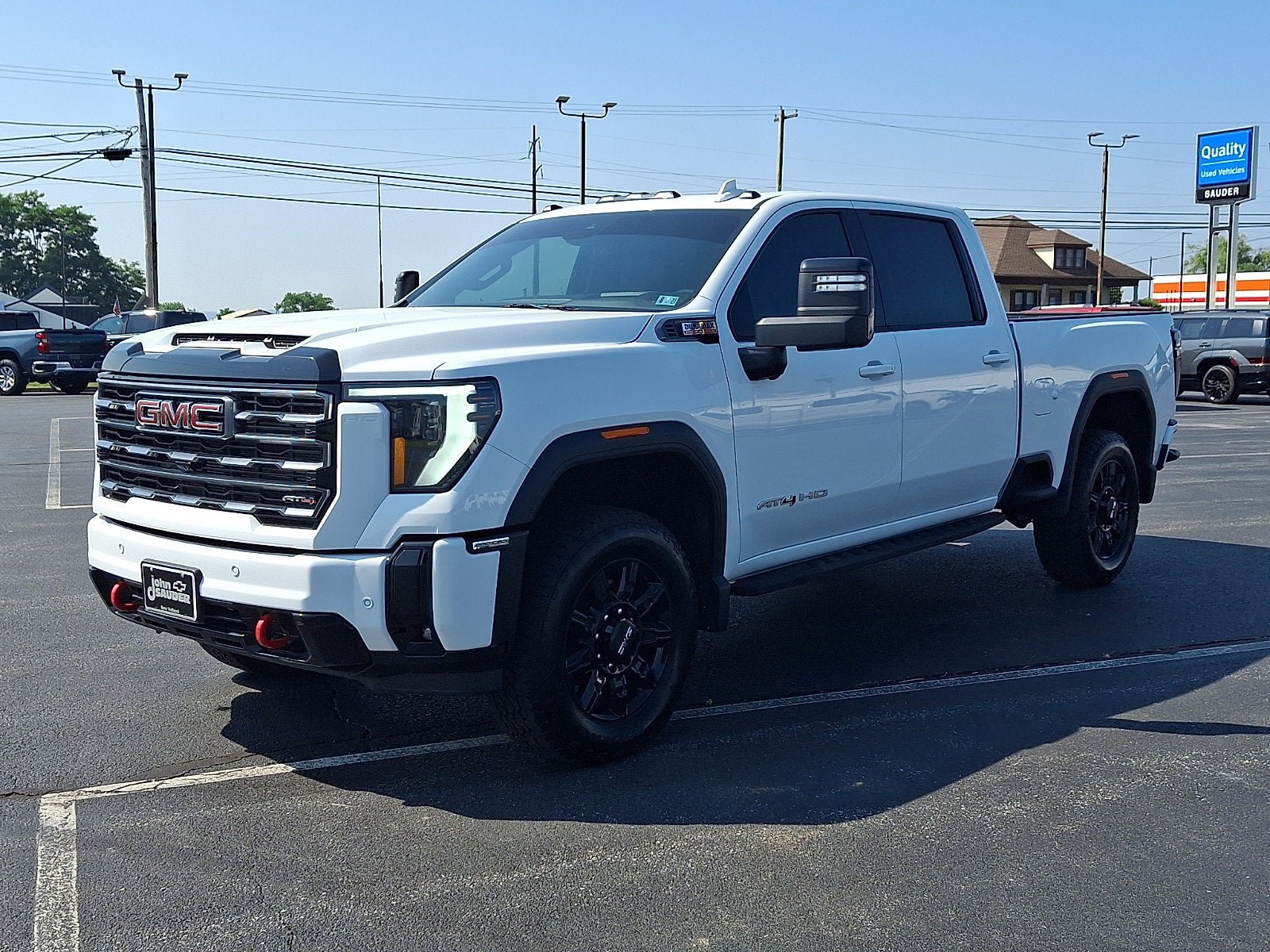 Used 2025 GMC Sierra 2500 AT4 w/ AT4 Premium Plus Package AWD/4WD image 3