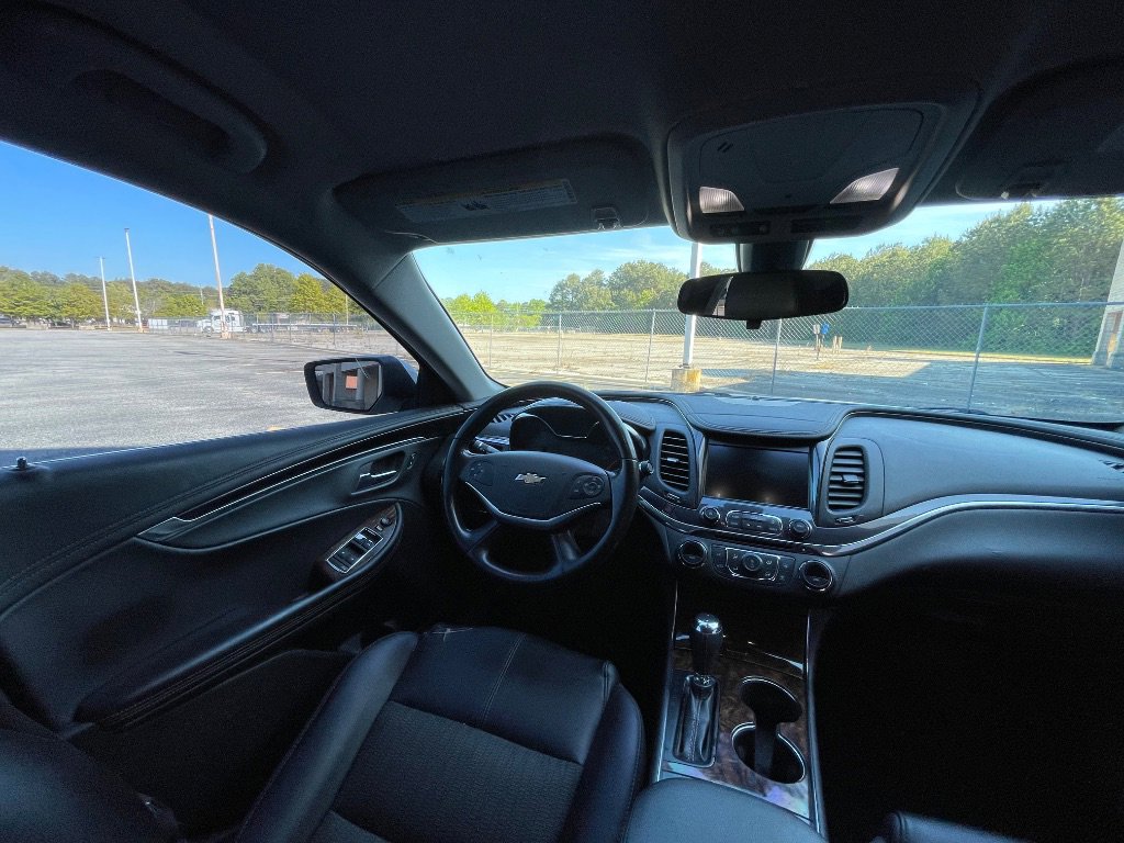Used 2015 Chevrolet Impala LT FWD image 25