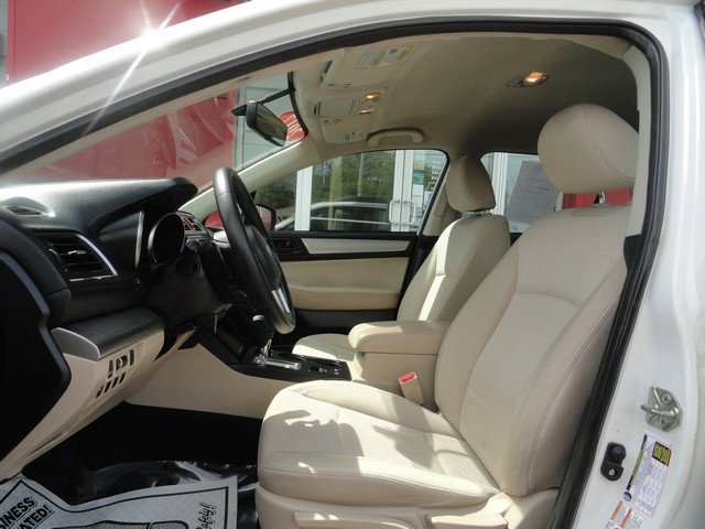Used 2017 Subaru Outback 2.5i AWD/4WD image 11