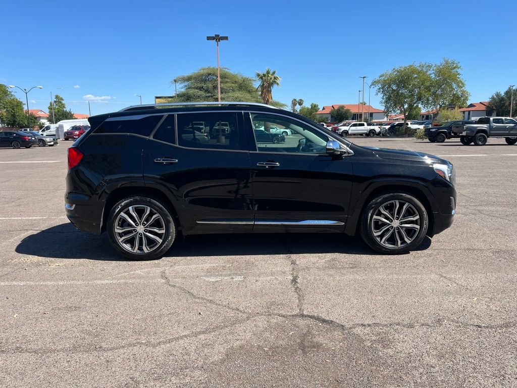 Used 2019 GMC Terrain Denali w/ Driver Alert Package II FWD image 11
