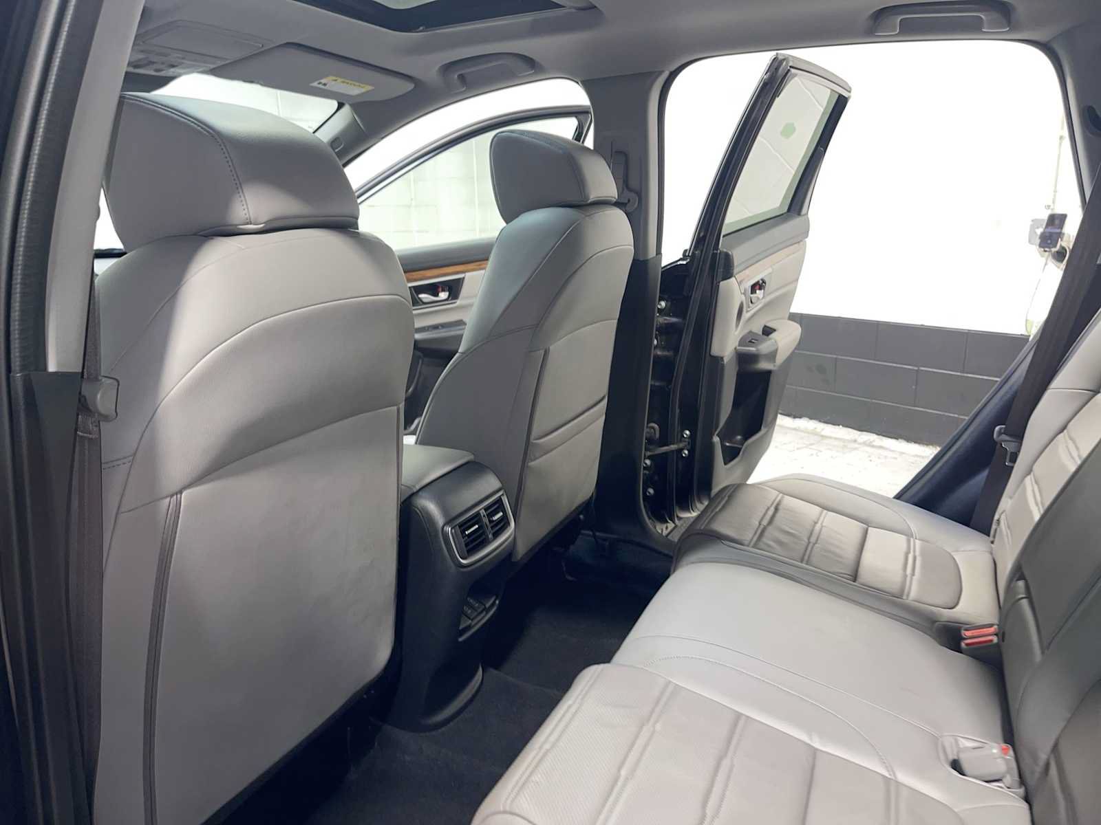 Used 2020 Honda CR-V Touring image 12