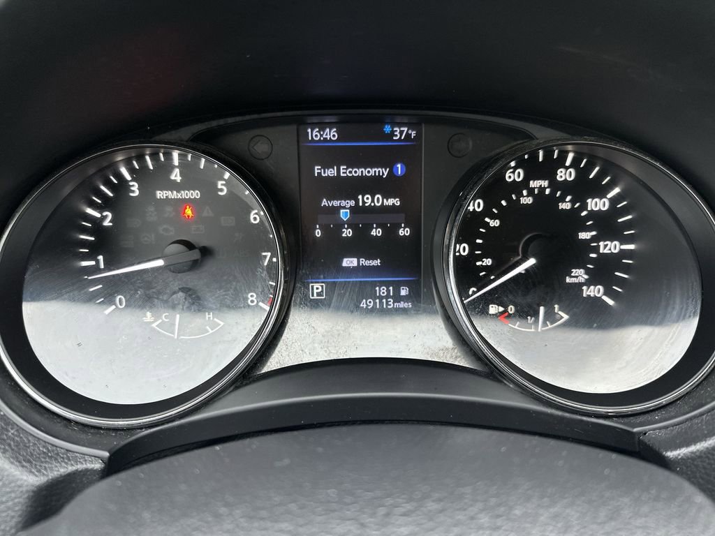 Used 2018 Nissan Rogue SV image 15