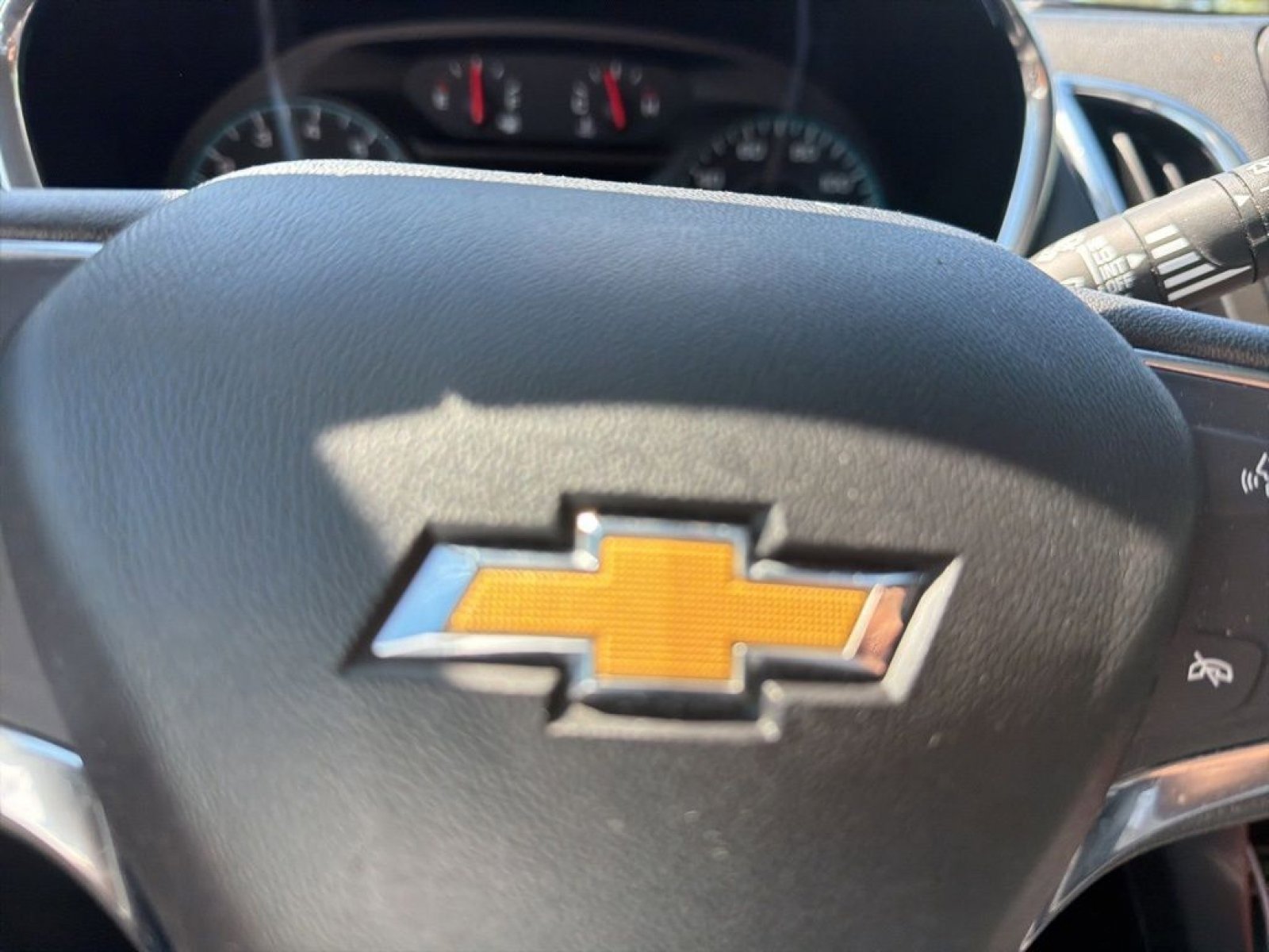 Used 2018 Chevrolet Equinox LT FWD image 27