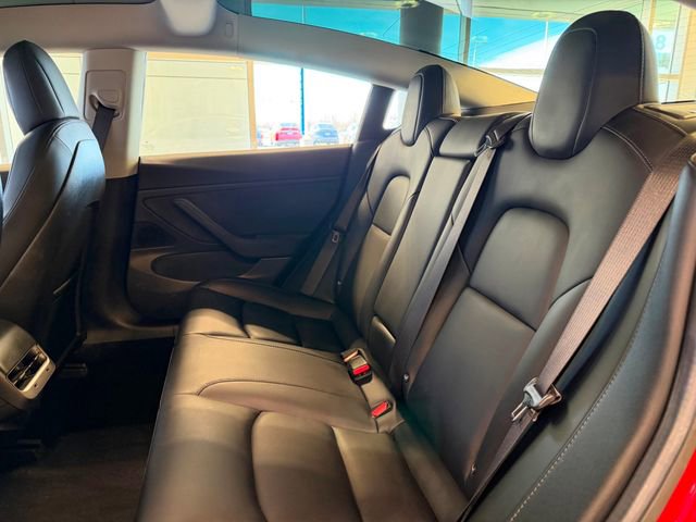 Used 2018 Tesla Model 3 Performance image 21