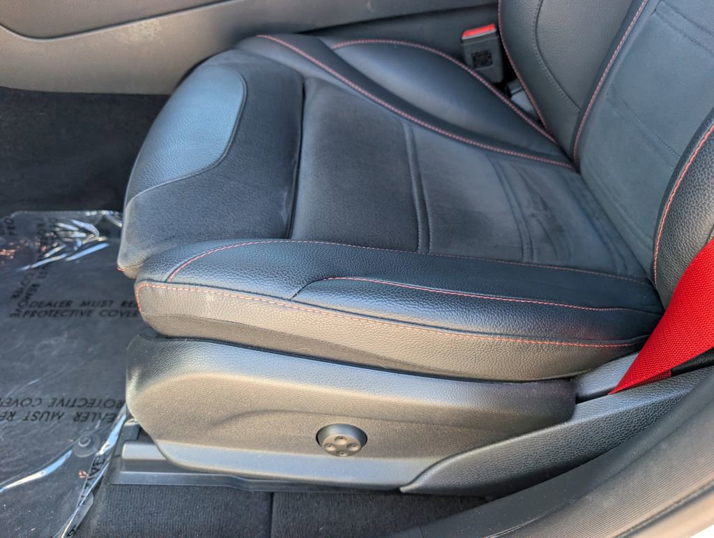 Certified 2022 Mercedes-Benz GLC 43 AMG 4MATIC image 22