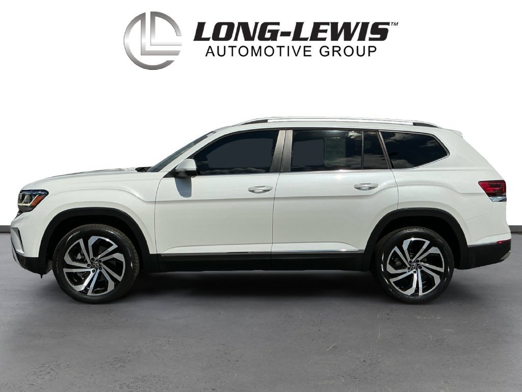 Used 2023 Volkswagen Atlas SEL AWD/4WD image 2