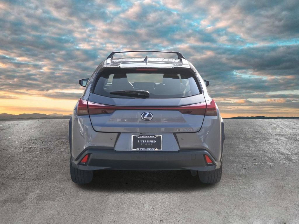 Used 2019 Lexus UX 250h image 7