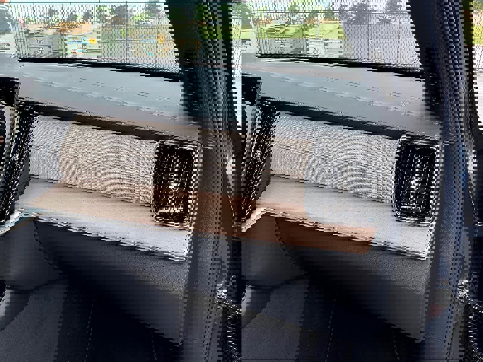 New 2026 Volvo XC90 B5 Core AWD/4WD image 29