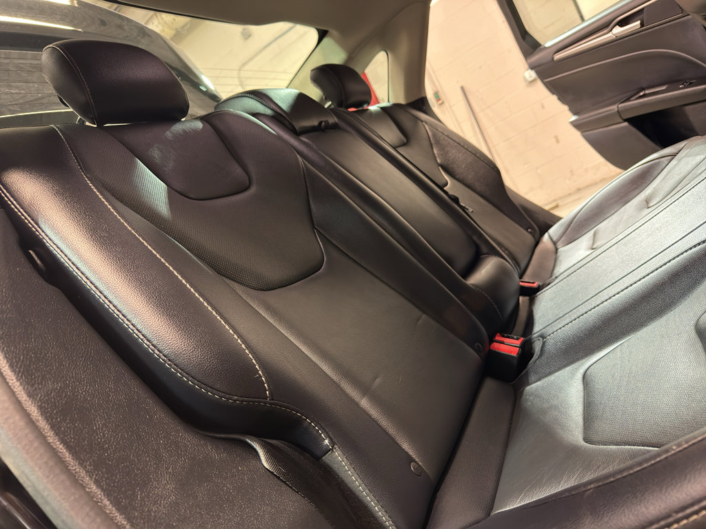 Used 2018 Ford Fusion Titanium AWD/4WD image 26