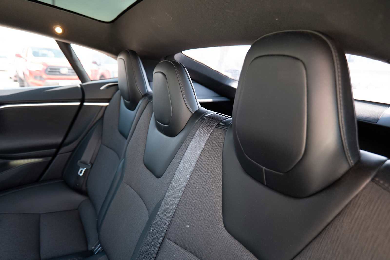 Used 2017 Tesla Model S 75 image 24