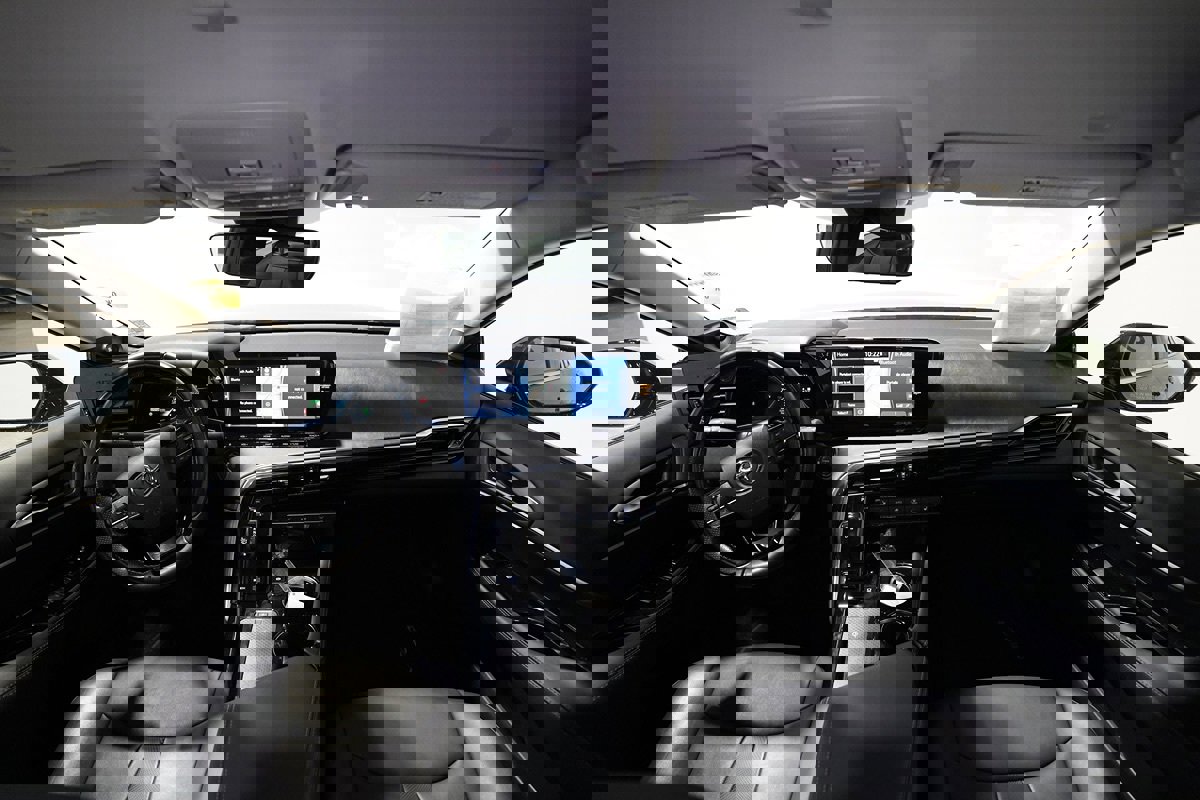 Used 2021 Toyota Mirai XLE w/ Advanced Technology Package image 6