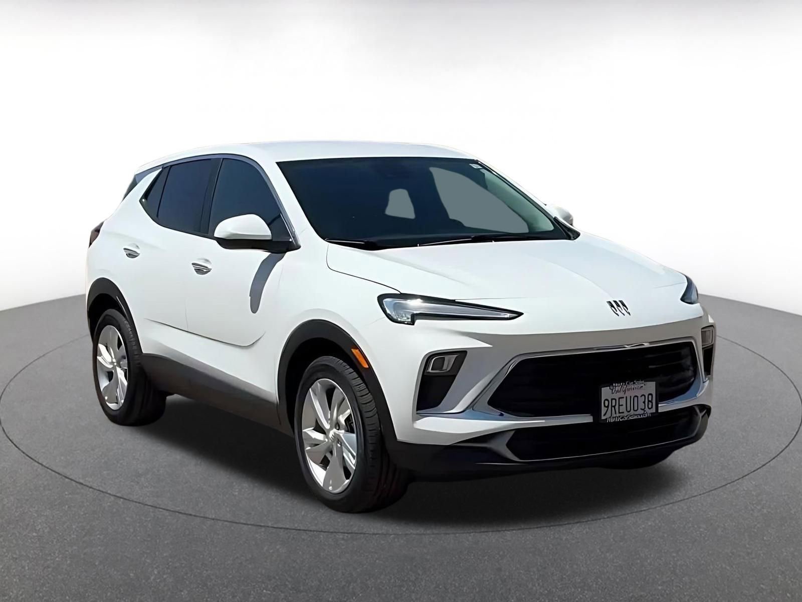 Used 2025 Buick Encore GX Preferred image 3