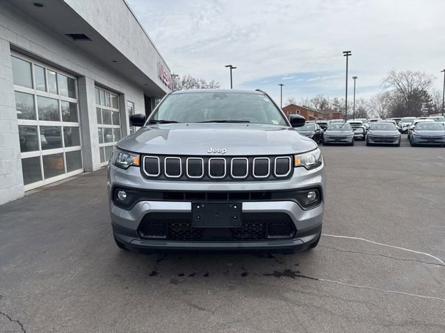 Used 2022 Jeep Compass Latitude w/ Convenience Group image 7