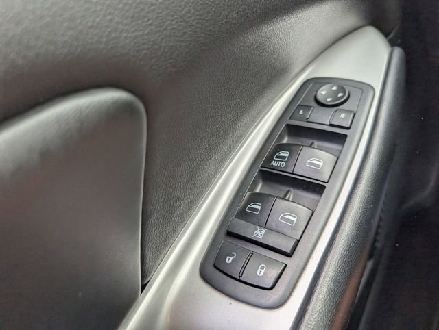 Used 2017 Dodge Journey SE w/ Flexible Seating Group image 33