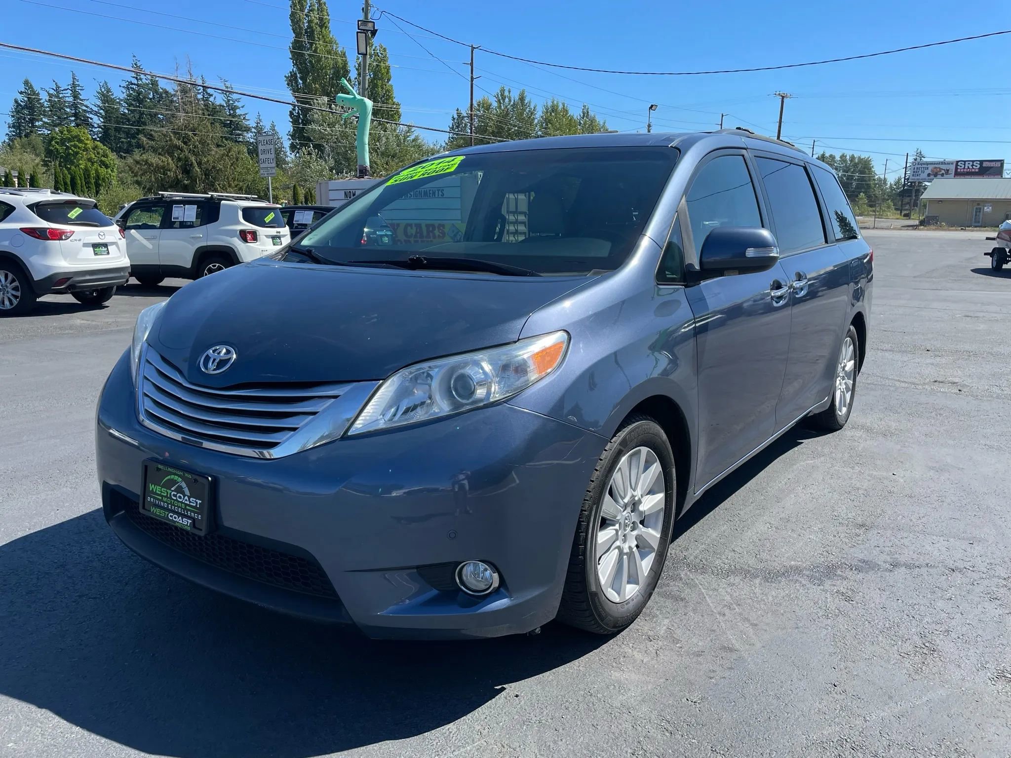 Used 2014 Toyota Sienna Limited w/ Limited Premium Package image 3