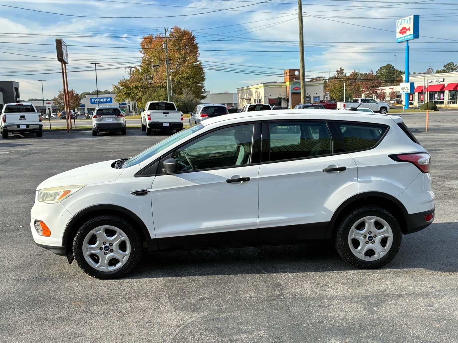 Used 2017 Ford Escape S FWD image 3