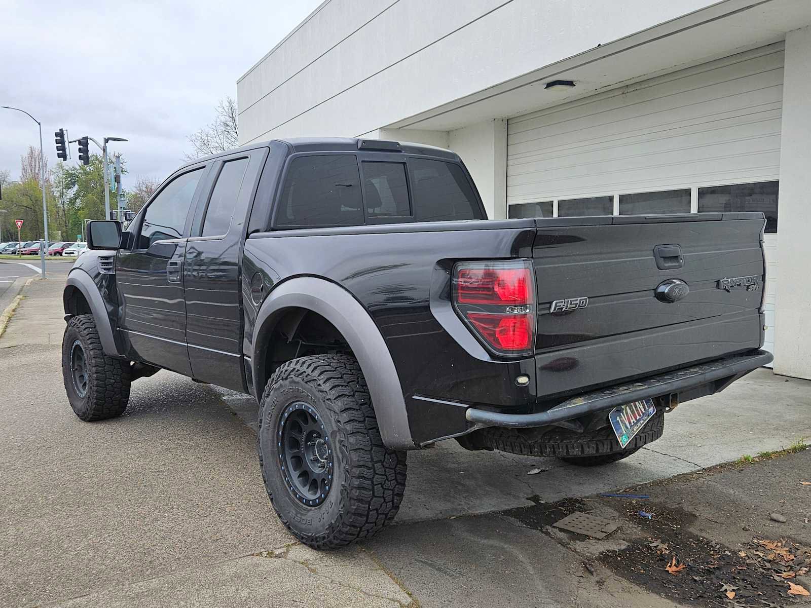 Used 2010 Ford F150 Raptor image 4