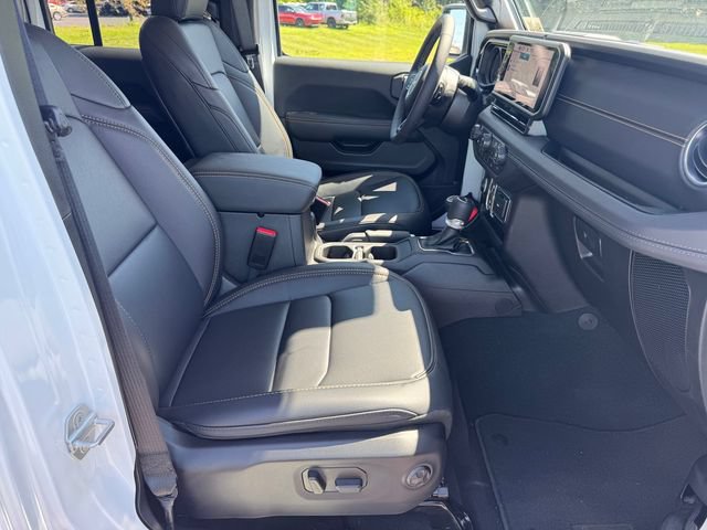 New 2026 Jeep Gladiator Sport AWD/4WD image 14