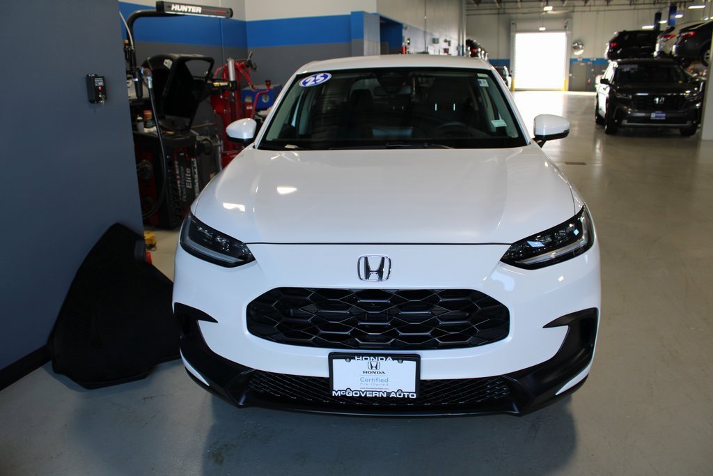 Used 2025 Honda HR-V LX image 3