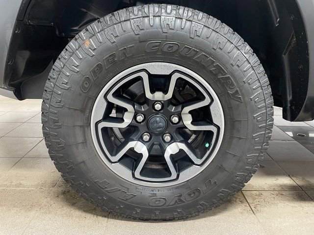 Used 2017 RAM 1500 Rebel w/ Luxury Group image 10