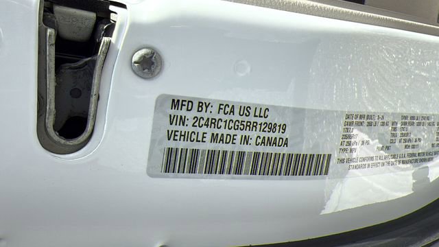 Used 2024 Chrysler Voyager LX image 26