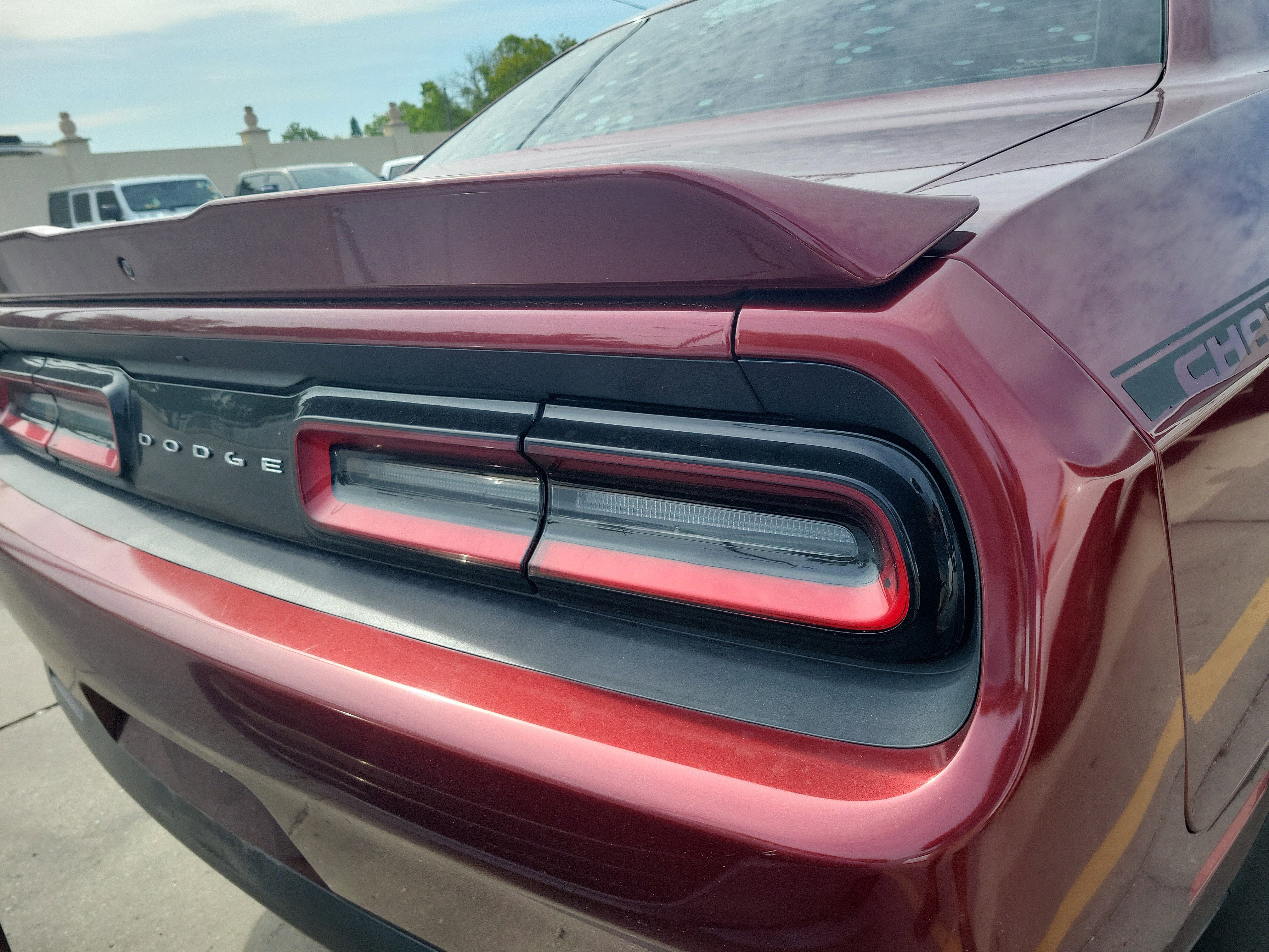 Used 2018 Dodge Challenger SXT RWD image 10